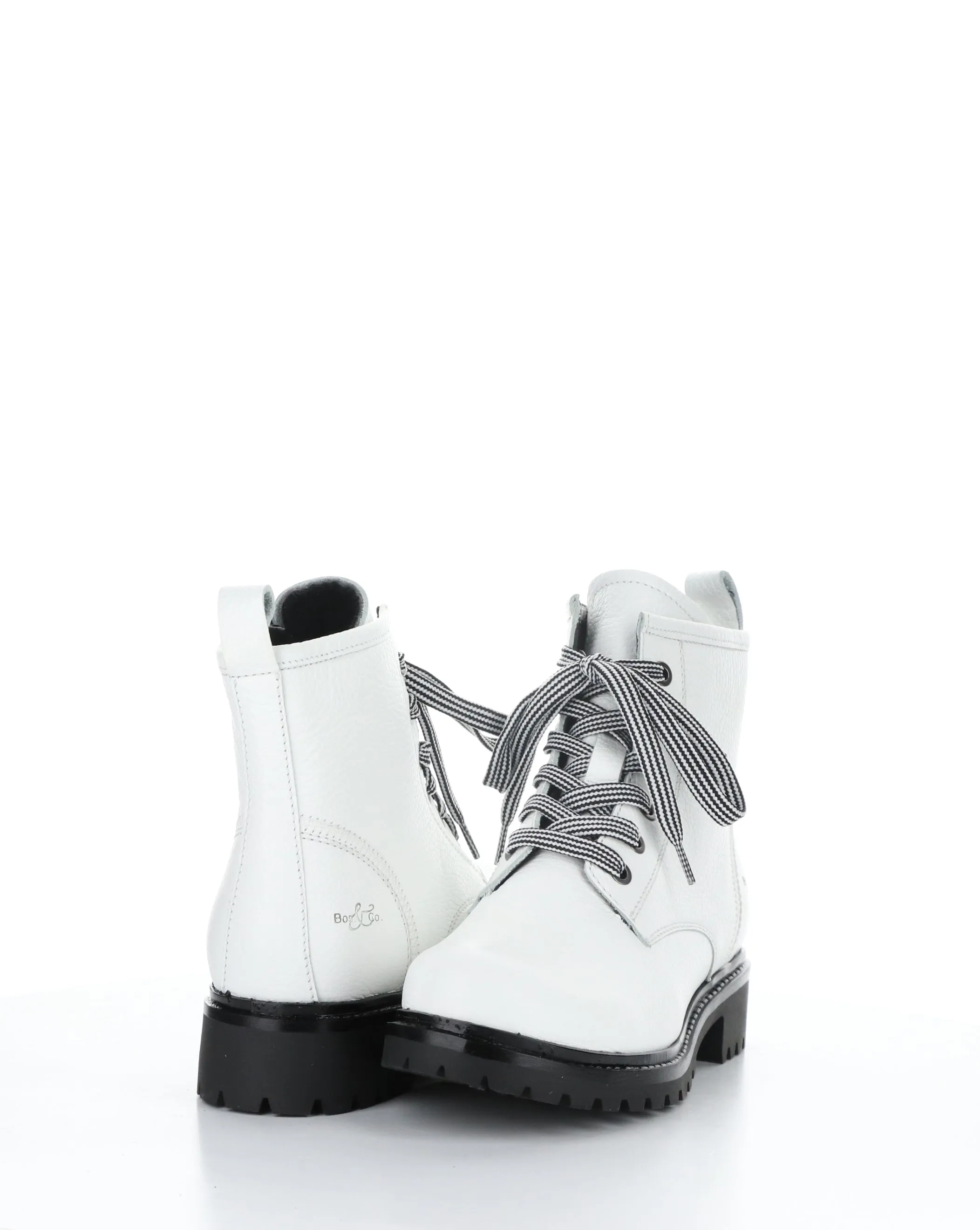 CARINAS WHITE Round Toe Boots